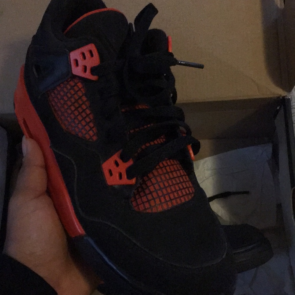 Custom Jordan 4s - Picture 4 of 6